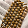 Tasbih Tijani Yusr Khor – Corail blanc, ficelle verte