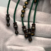 Tasbih Tijani Yusr Khor 10mm – Corail doré, ficelle verte