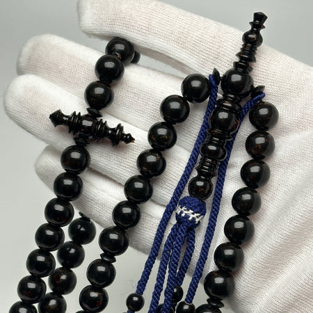 Tasbih Tijani en Yusr Khor 10 mm – Corail Noir ficelle bleue | Kourous Artisanal