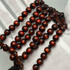 Tasbih Tijani en Yusr Khor 10 mm – Corail Rouge, Ficelle Noire | Kourous Artisanal